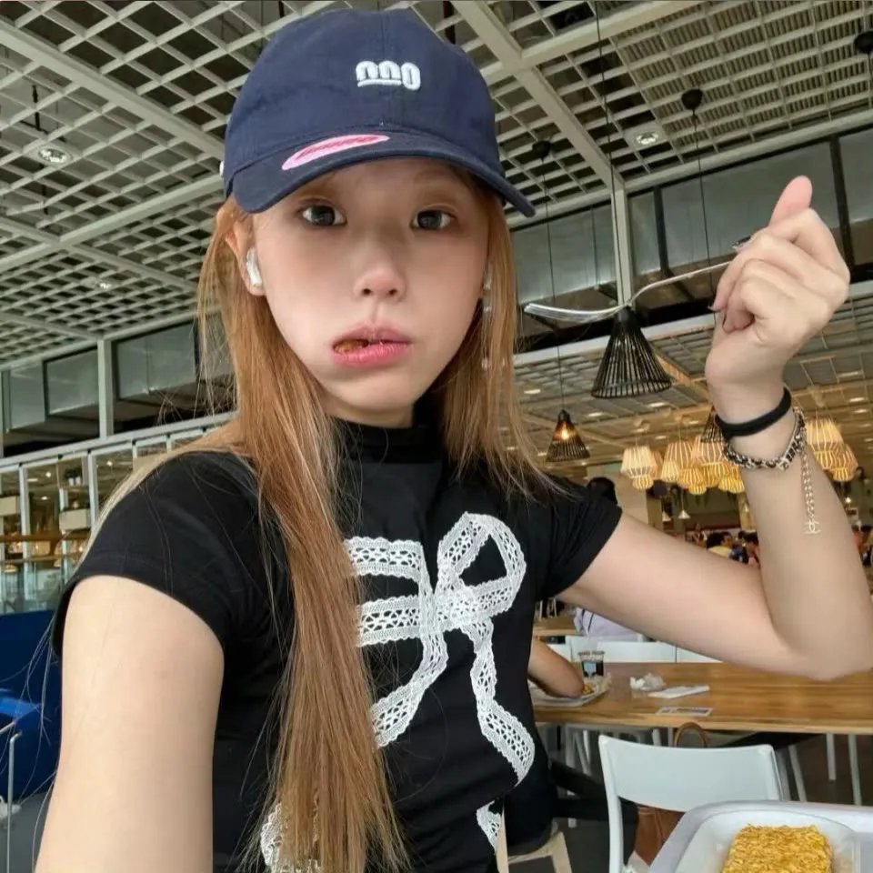 穿过月亮的旅行